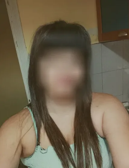 Carla, 37