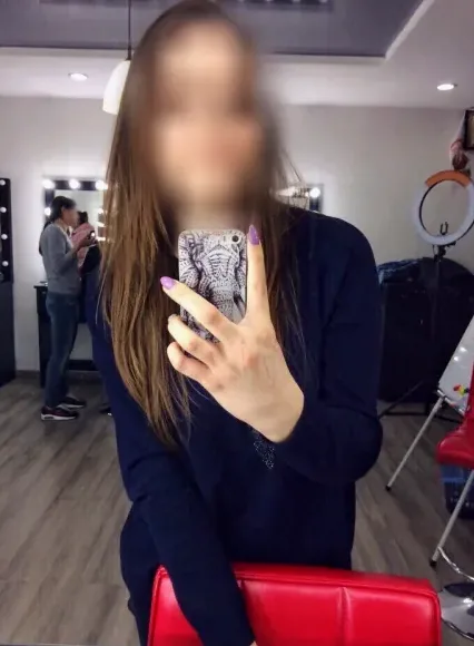 Ela, 29