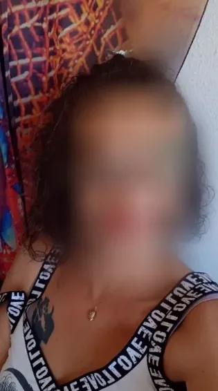 Elif, 40
