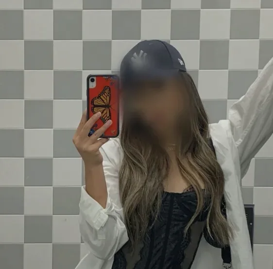 Jana, 20