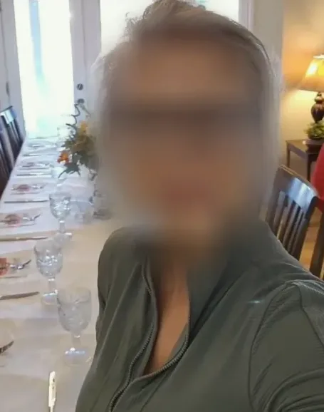 Josephine, 38