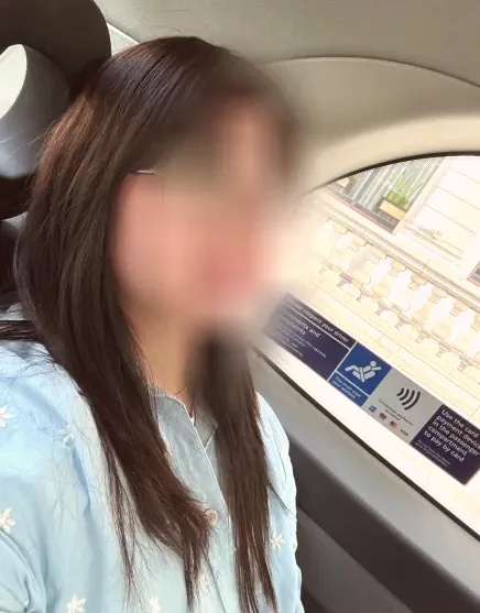 Laura, 35