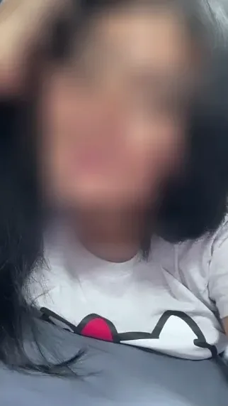Lena, 25