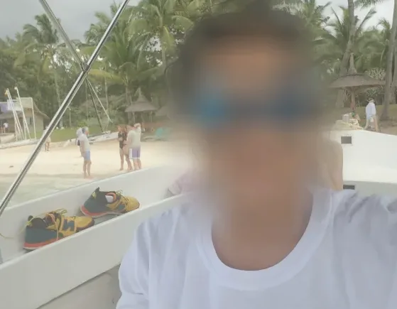 Lilly, 39