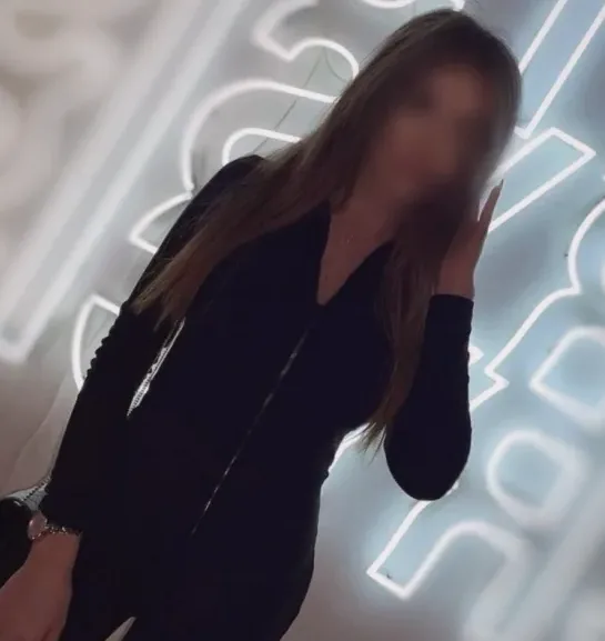 Michelle, 32