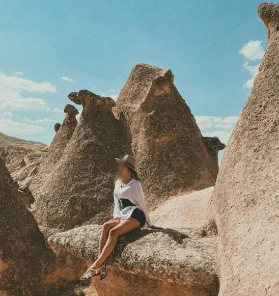 Miriam, 28