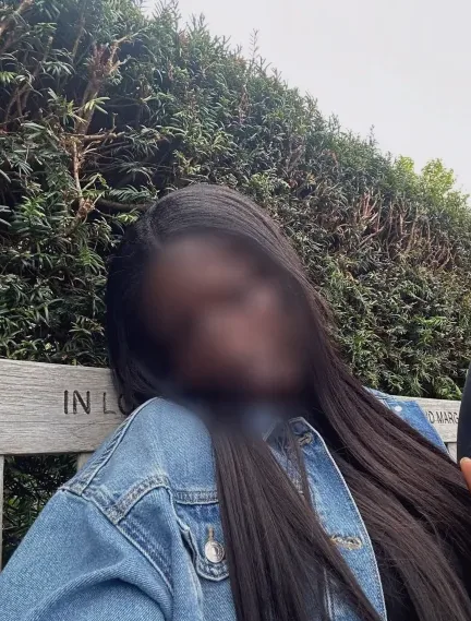 Nicole, 26