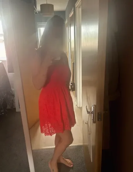 Saskia, 34