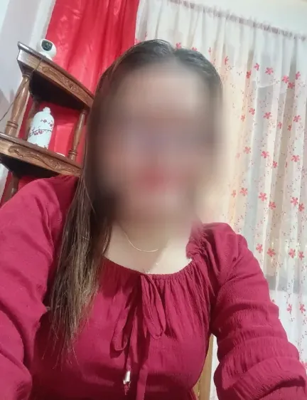 Vivien, 38